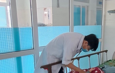 Bệnh tay chân miệng tăng cao tai Bệnh viện Sản Nhi tỉnh.